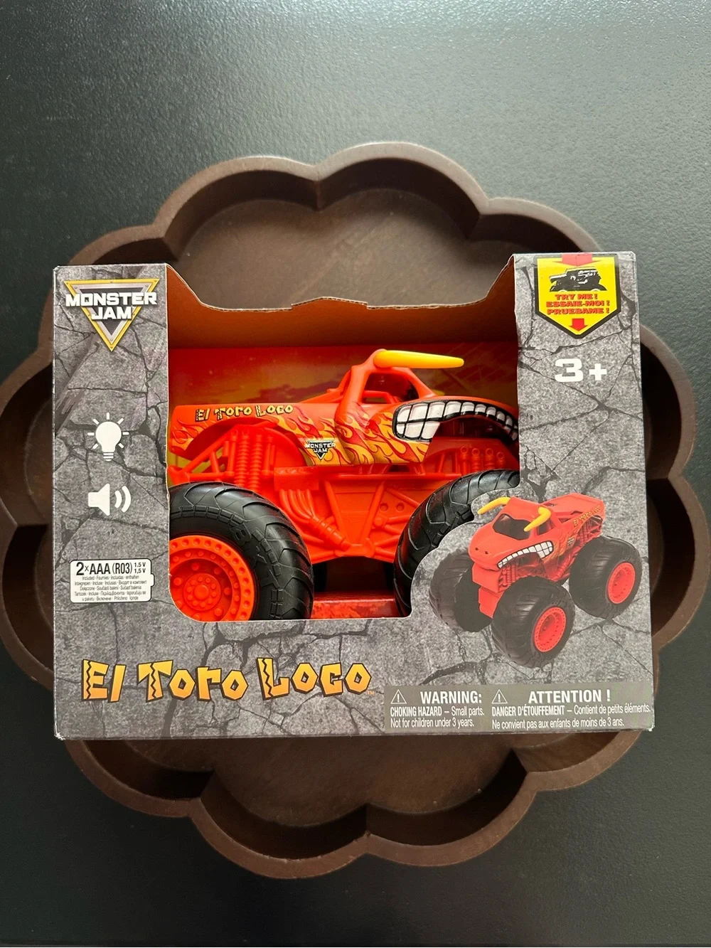 Monster Jam ~ El Toro Loco, Megalodon & Grave Digger With Lights & Sounds
